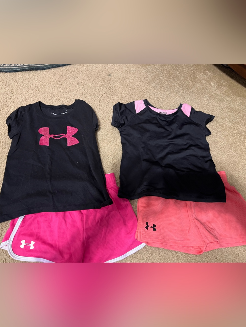 Under Armour bundle of 4 size 4-5 Black Tee with Pink Logo Girls' Athletic Tops